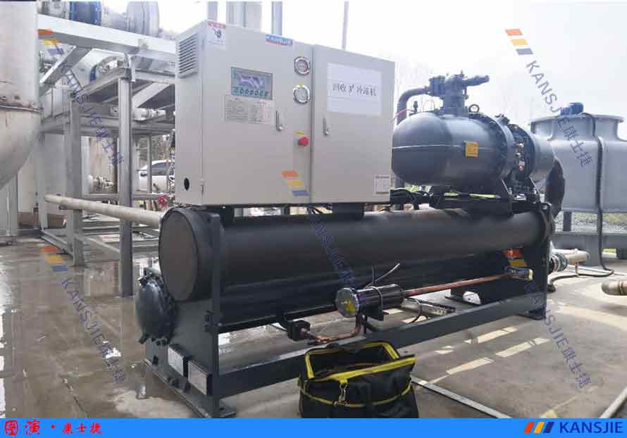 擠塑機(jī)控溫用冷水機(jī)和模溫機(jī)